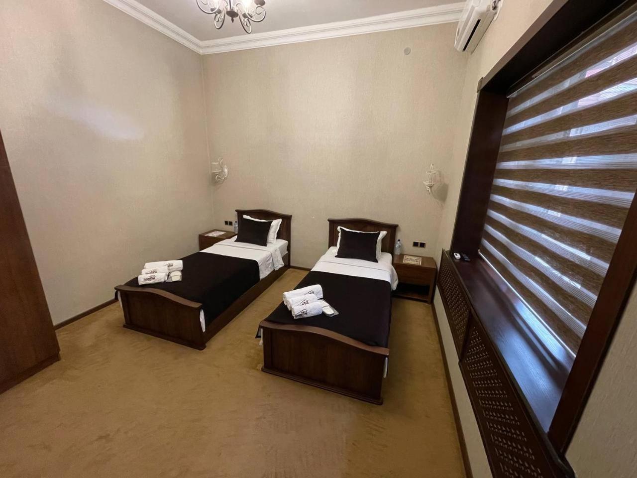 Ferienwohnung "S E A S O N S" Samarkand Exterior foto