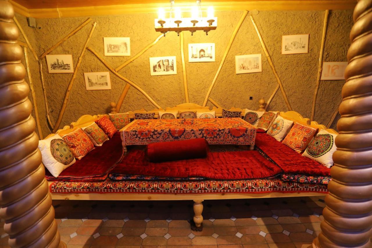 Ferienwohnung "S E A S O N S" Samarkand Exterior foto